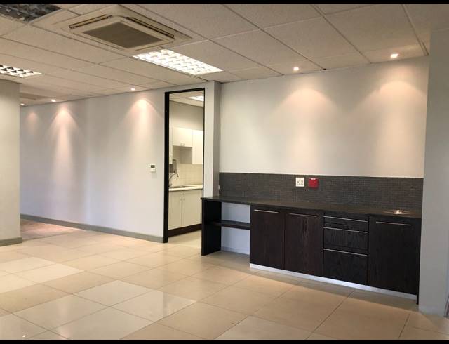 565M² OFFICE TO LET IN WIERDA VALLEY
